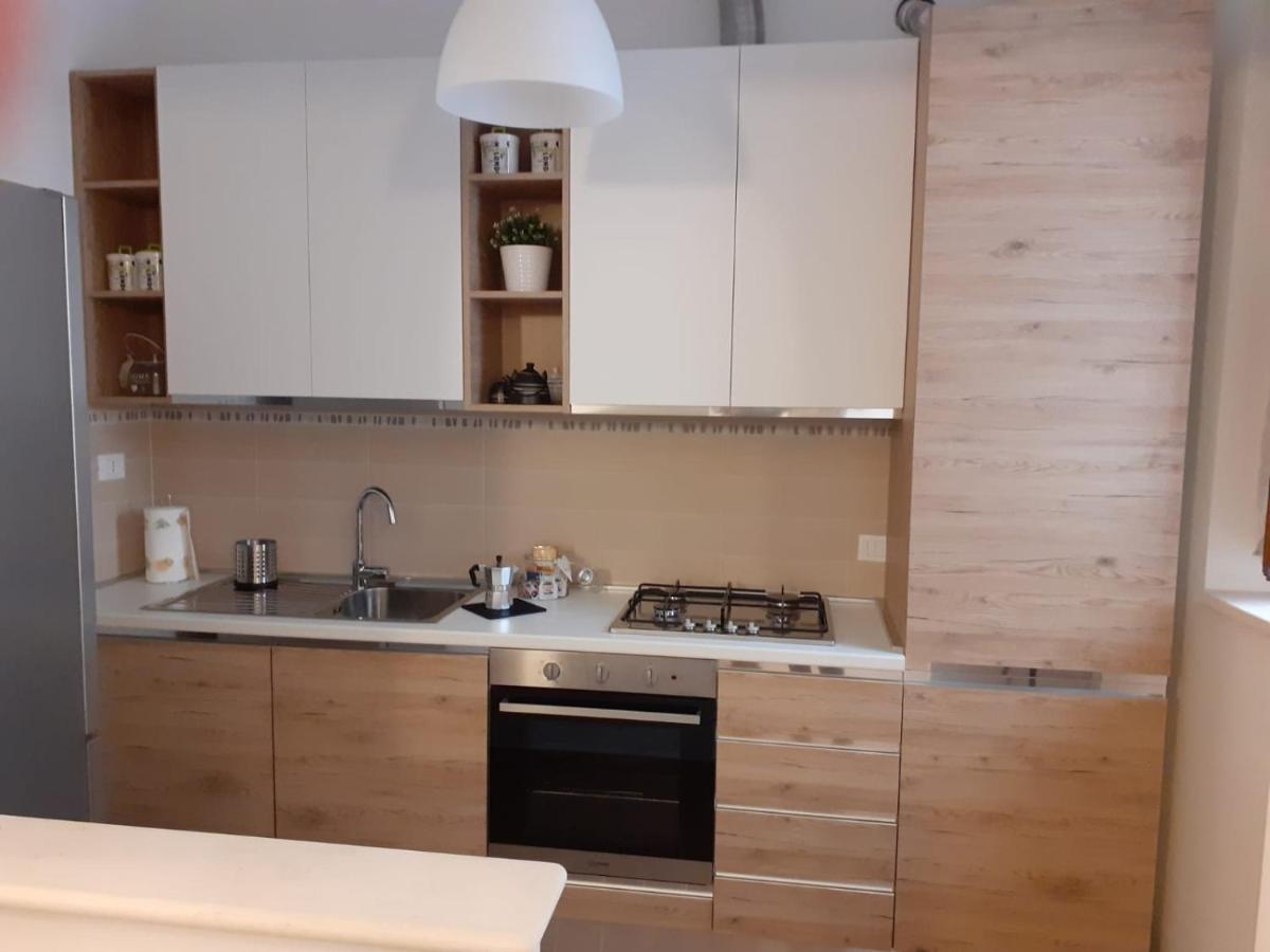 ל'אקווילה Appartamento Turistico I Portici מראה חיצוני תמונה